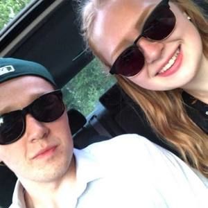 Meet your Posher, Cynthia